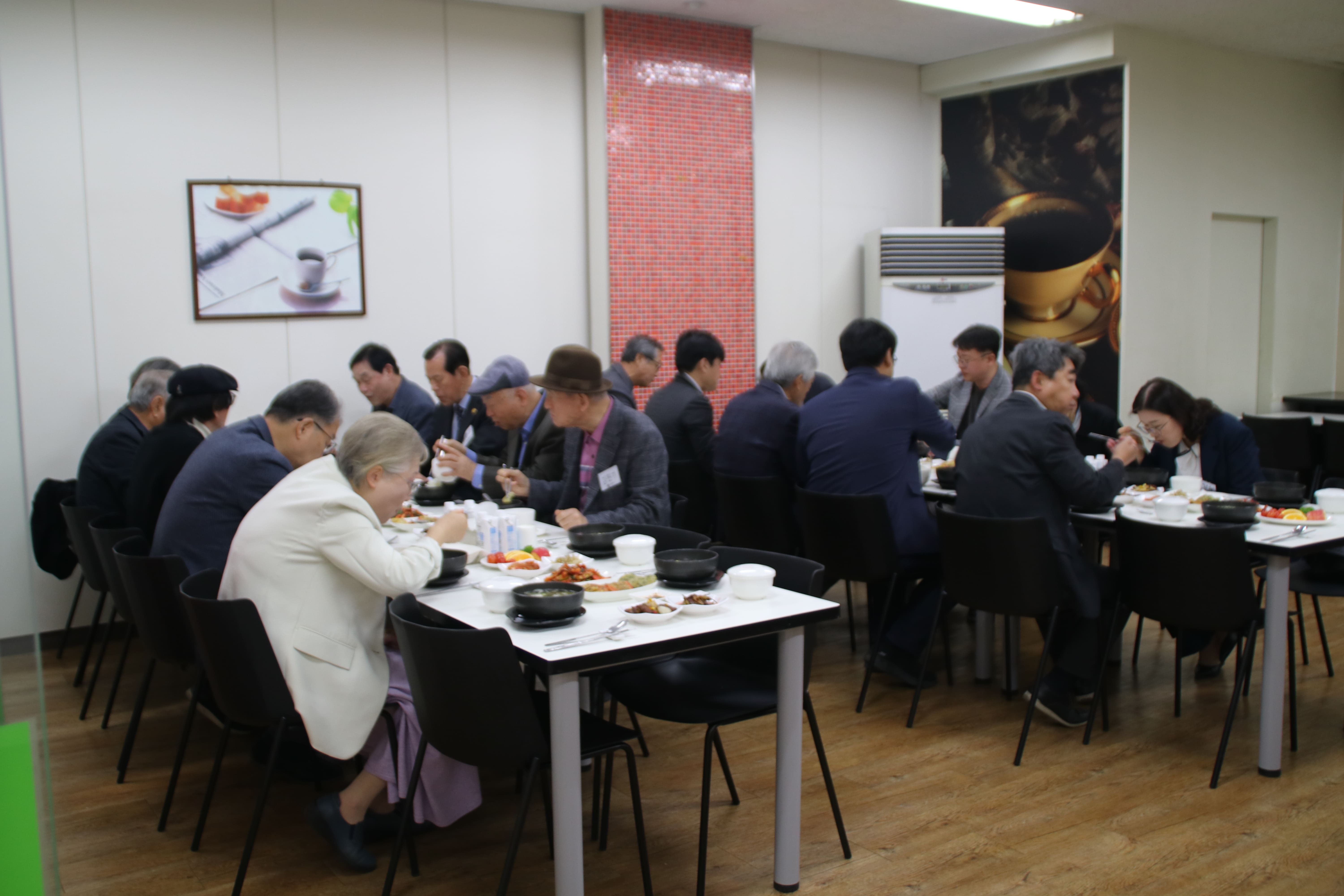 IMG_0053.jpg IMG_0053.jpg